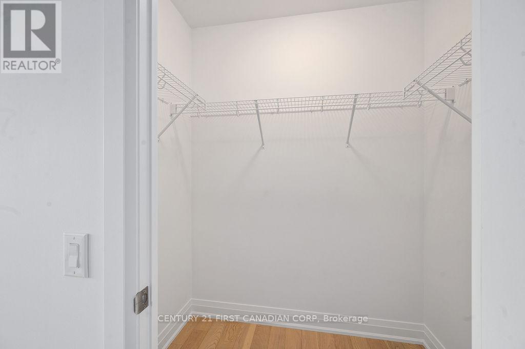 317 - 1975 Fountain Grass Drive, London South, Ontario  N6K 0M3 - Photo 7 - X12973078