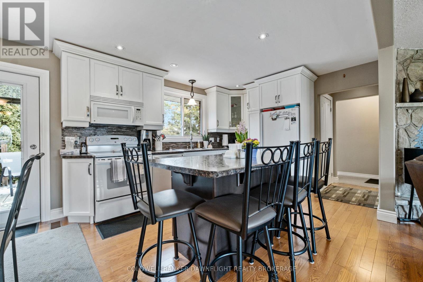 33960 Queen Street, Bluewater, Ontario  N0M 2T0 - Photo 13 - X12973092