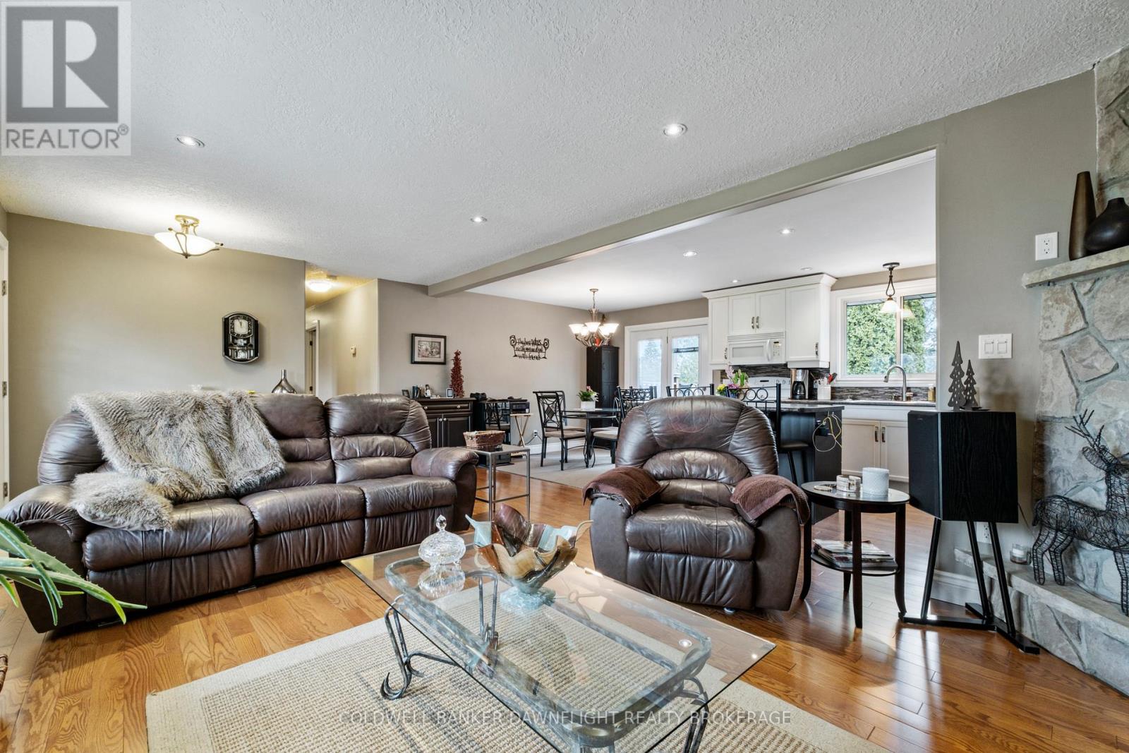 33960 Queen Street, Bluewater, Ontario  N0M 2T0 - Photo 9 - X12973092