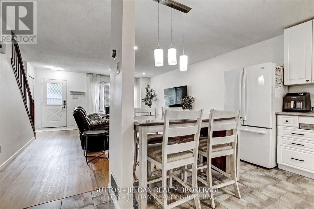 55 Constable Court, London North, Ontario  N6G 3N7 - Photo 9 - X12973108