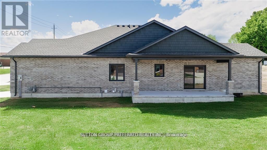 230 Beech Street, Central Huron, Ontario  N0M 1L0 - Photo 39 - X12973110