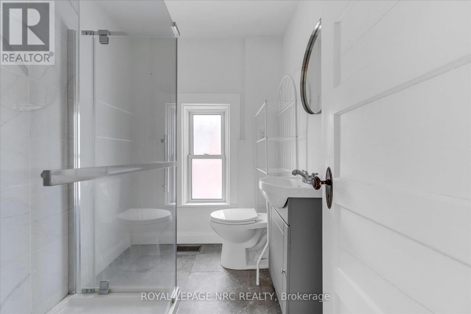 4878 Stamford Street, Niagara Falls, Ontario  L2E 1M1 - Photo 29 - X12833418