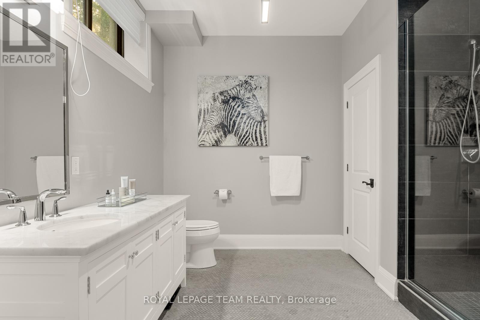 77 Placel Road, Ottawa, Ontario  K1L 5B9 - Photo 31 - X12972920