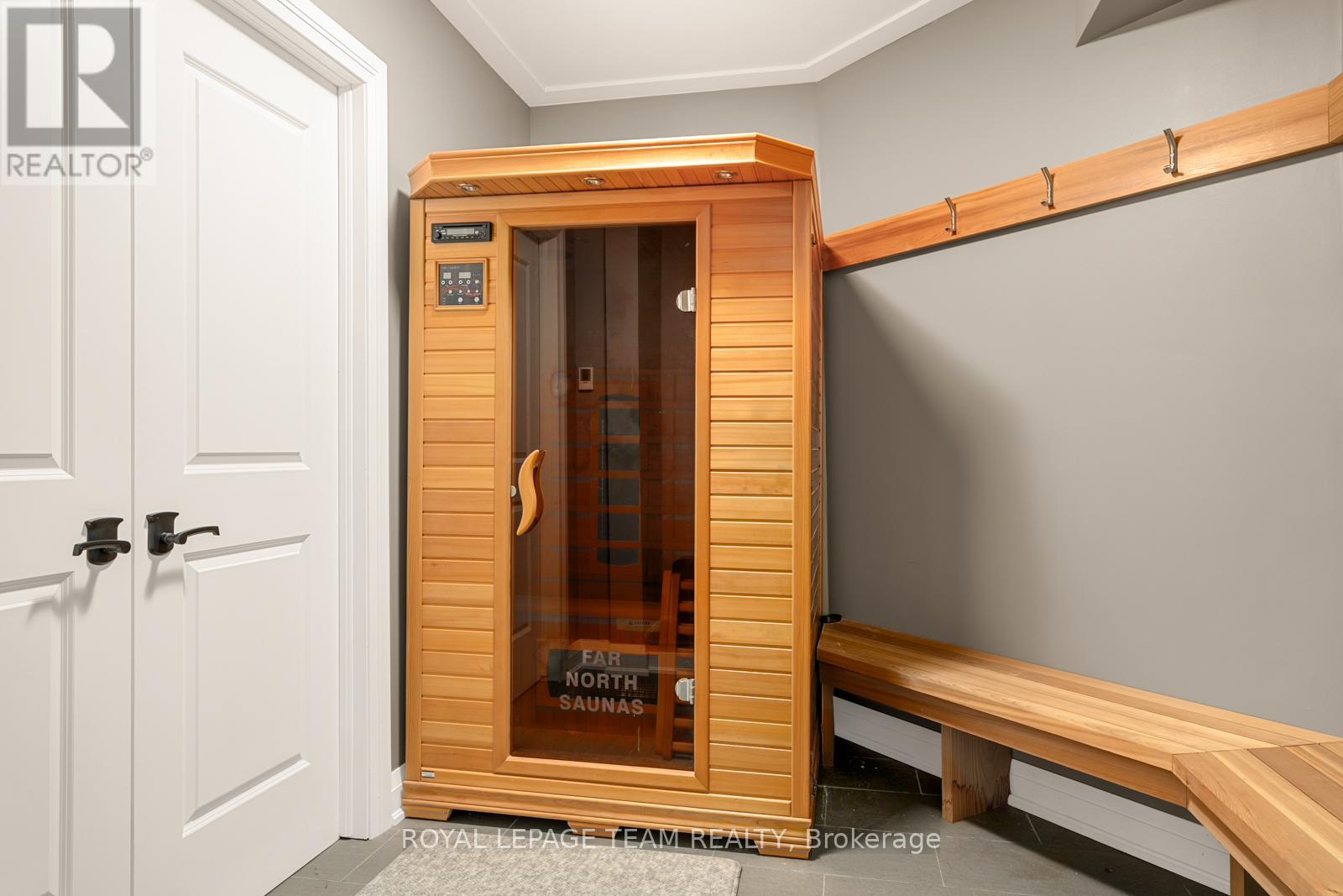 77 Placel Road, Ottawa, Ontario  K1L 5B9 - Photo 35 - X12972920