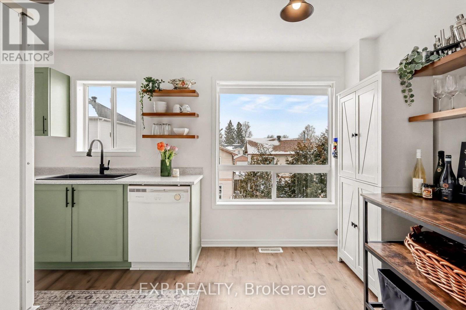 211 Gershwin Private, Ottawa, Ontario  K2H 1G6 - Photo 13 - X12972936