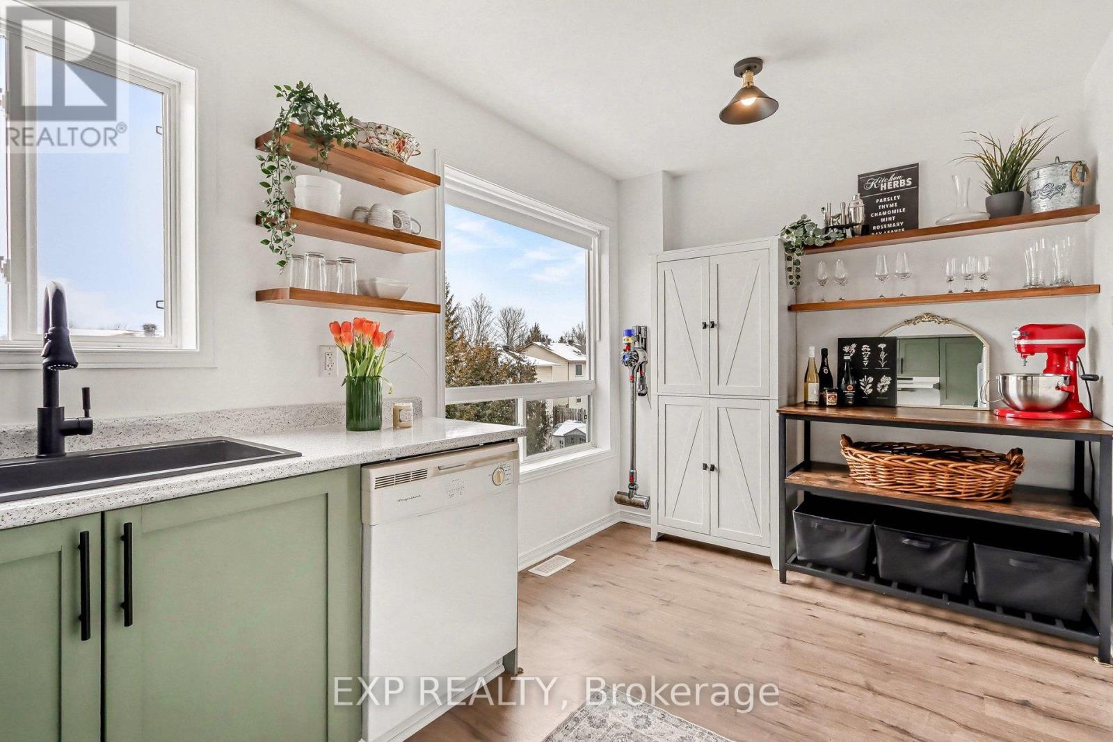 211 Gershwin Private, Ottawa, Ontario  K2H 1G6 - Photo 15 - X12972936