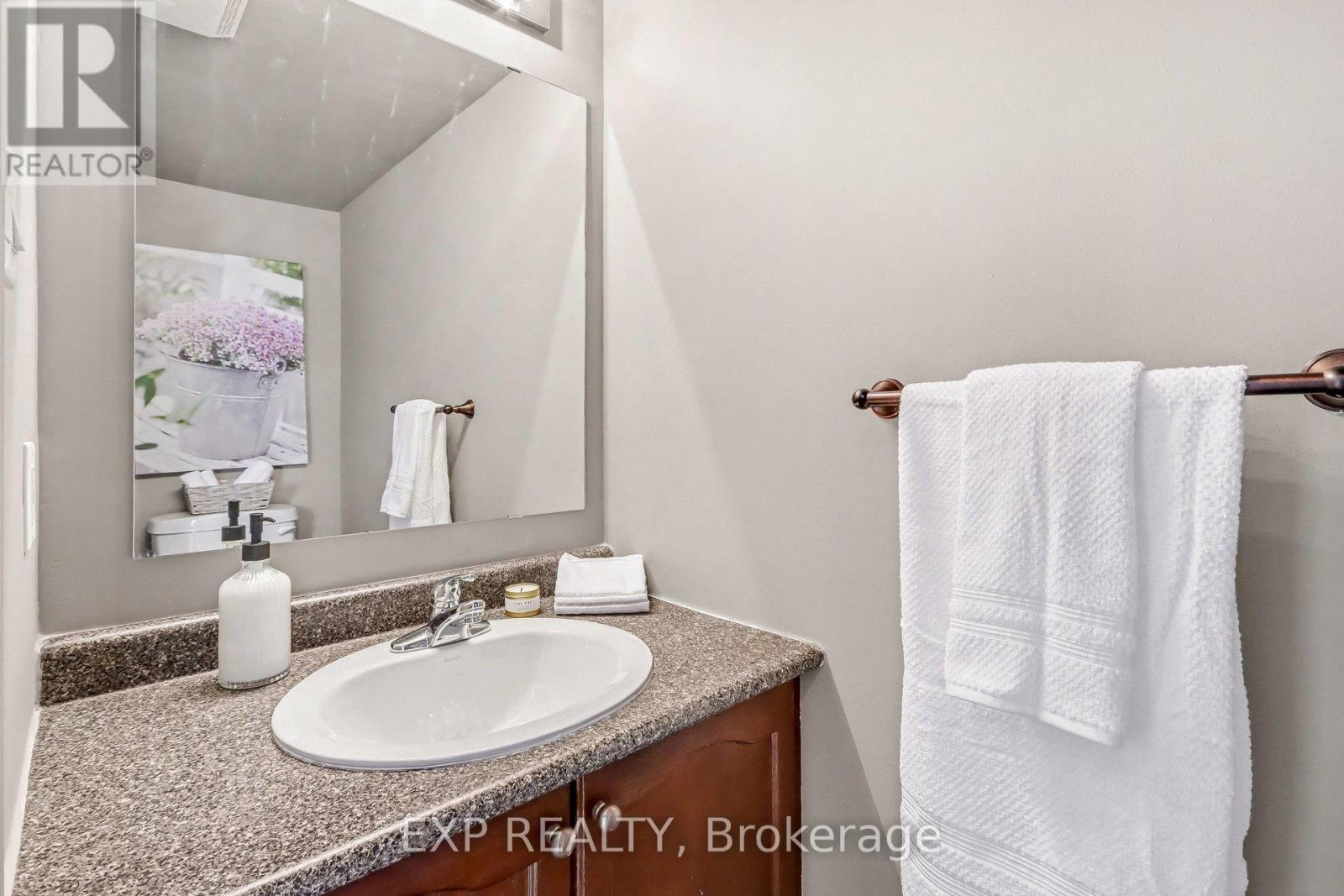 211 Gershwin Private, Ottawa, Ontario  K2H 1G6 - Photo 17 - X12972936