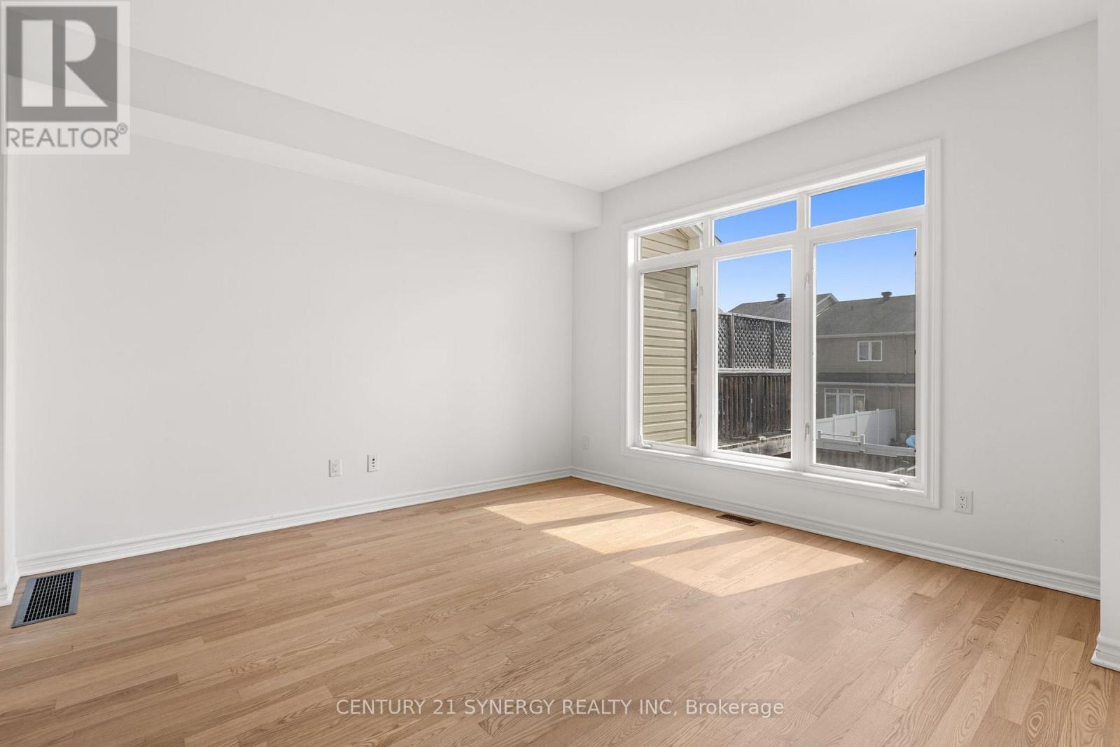 430 Foxhall Way, Ottawa, Ontario  K2M 0G1 - Photo 10 - X12973050