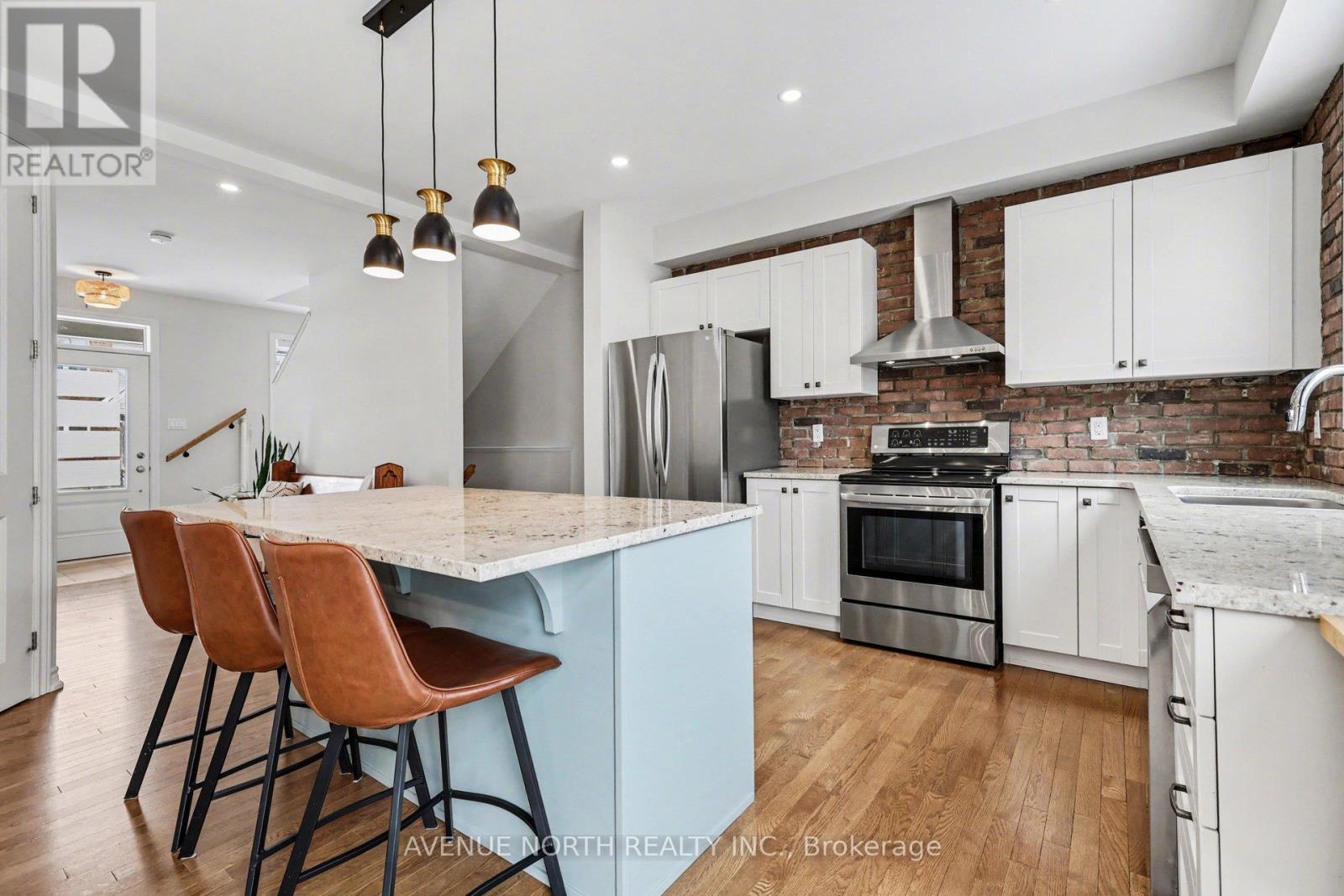 206 Douglas Fir Street, Ottawa, Ontario  K2J 6P9 - Photo 9 - X12973052