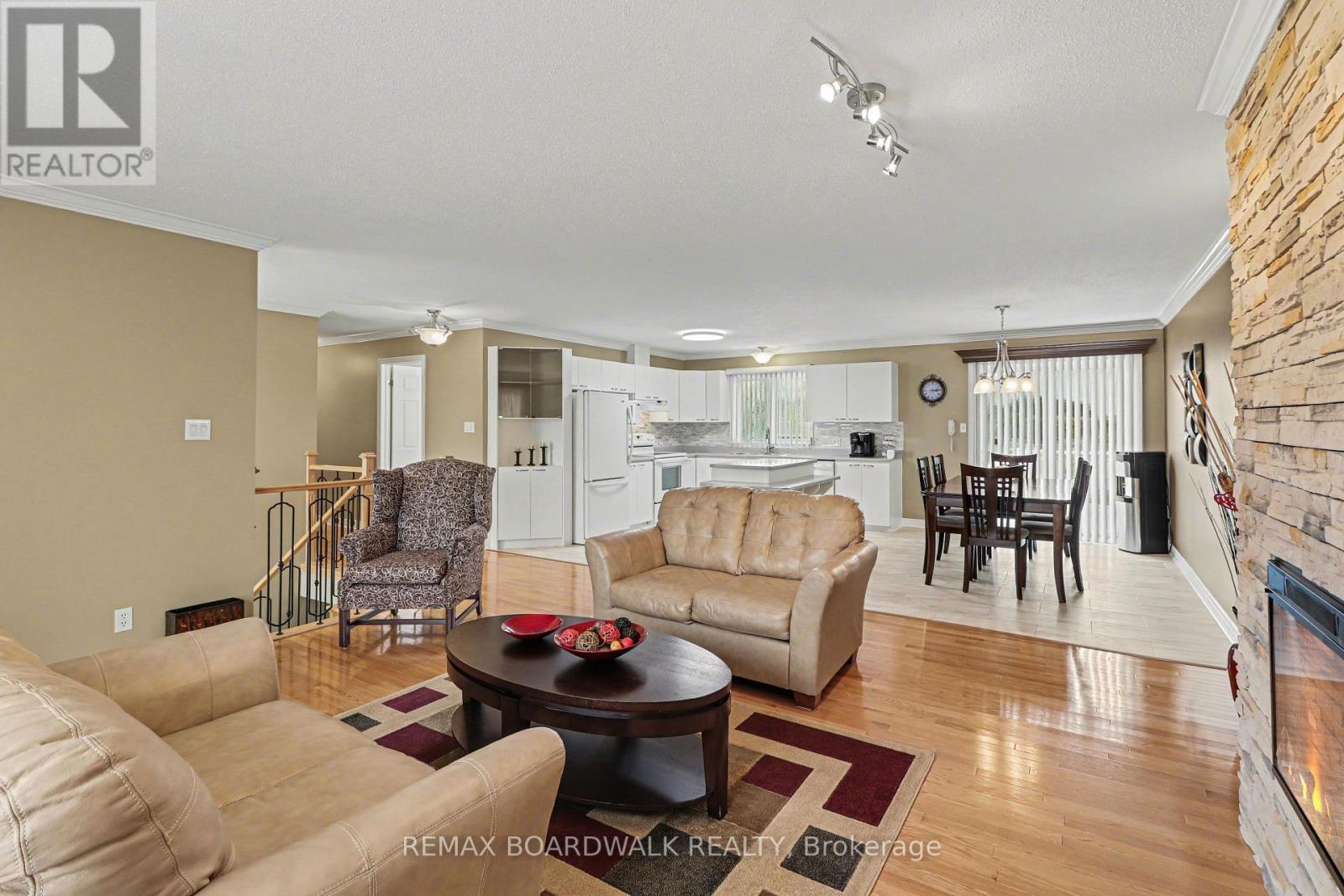 12 Sauve Terrace, Casselman, Ontario  K0A 1M0 - Photo 4 - X12973178