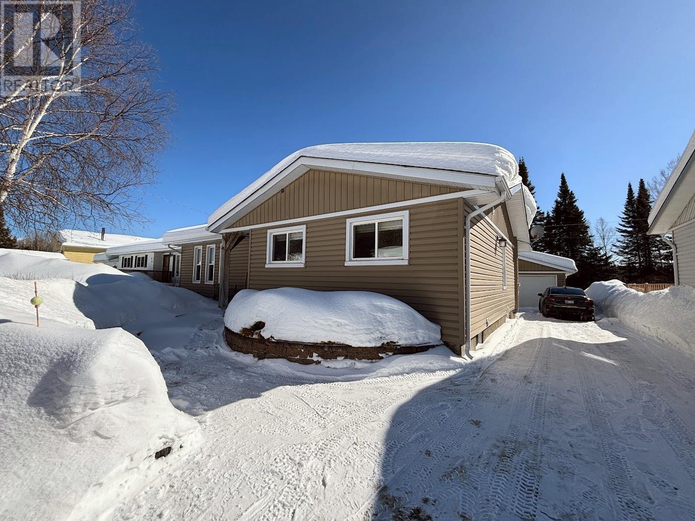 48 Redwing Ave, Manitouwadge, Ontario  P0T 2C0 - Photo 1 - TB2600650