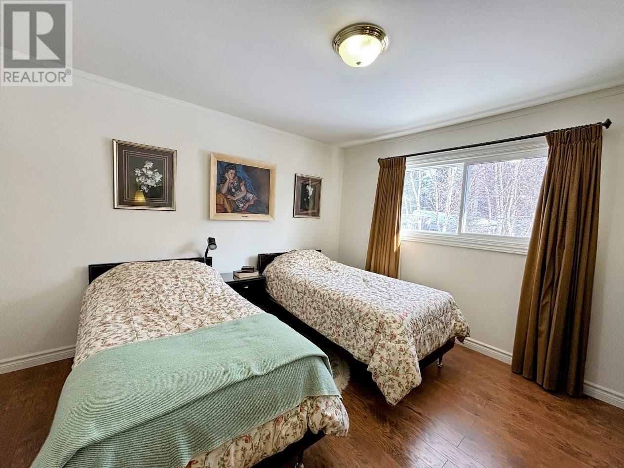 48 Redwing Ave, Manitouwadge, Ontario  P0T 2C0 - Photo 11 - TB2600650