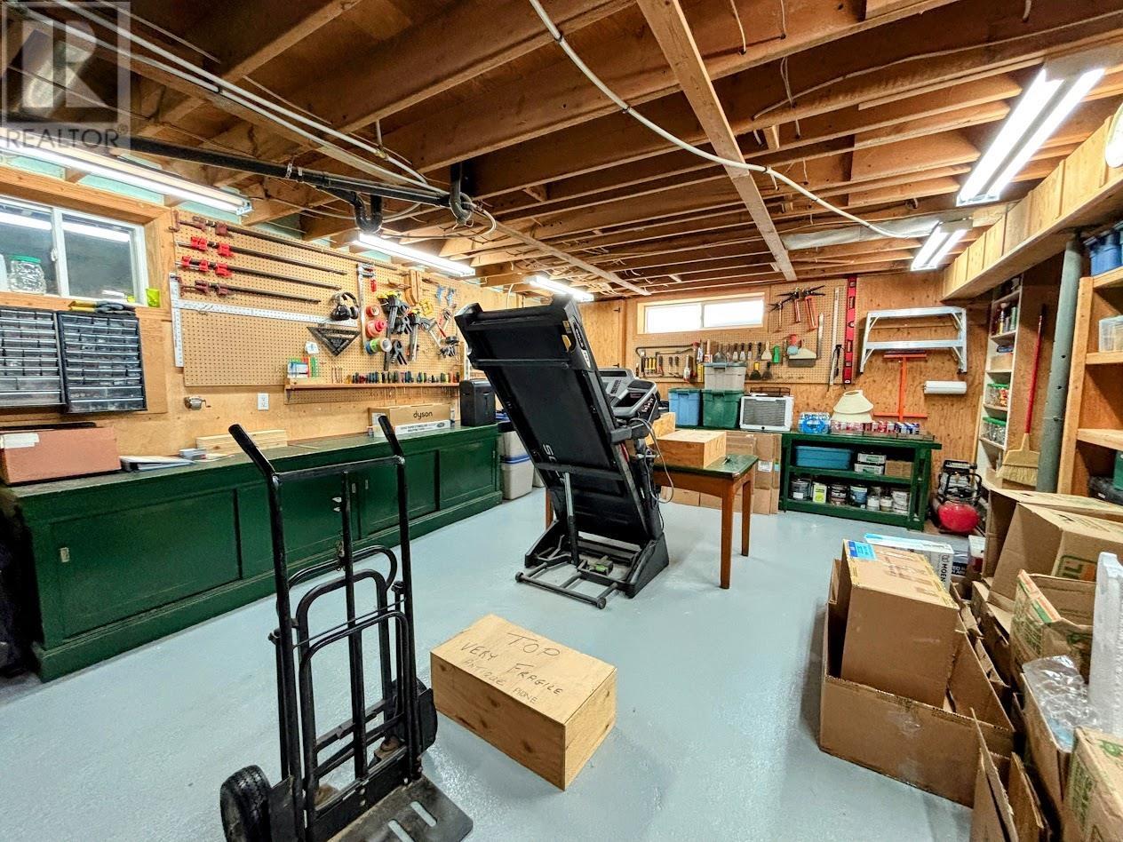 48 Redwing Ave, Manitouwadge, Ontario  P0T 2C0 - Photo 24 - TB2600650