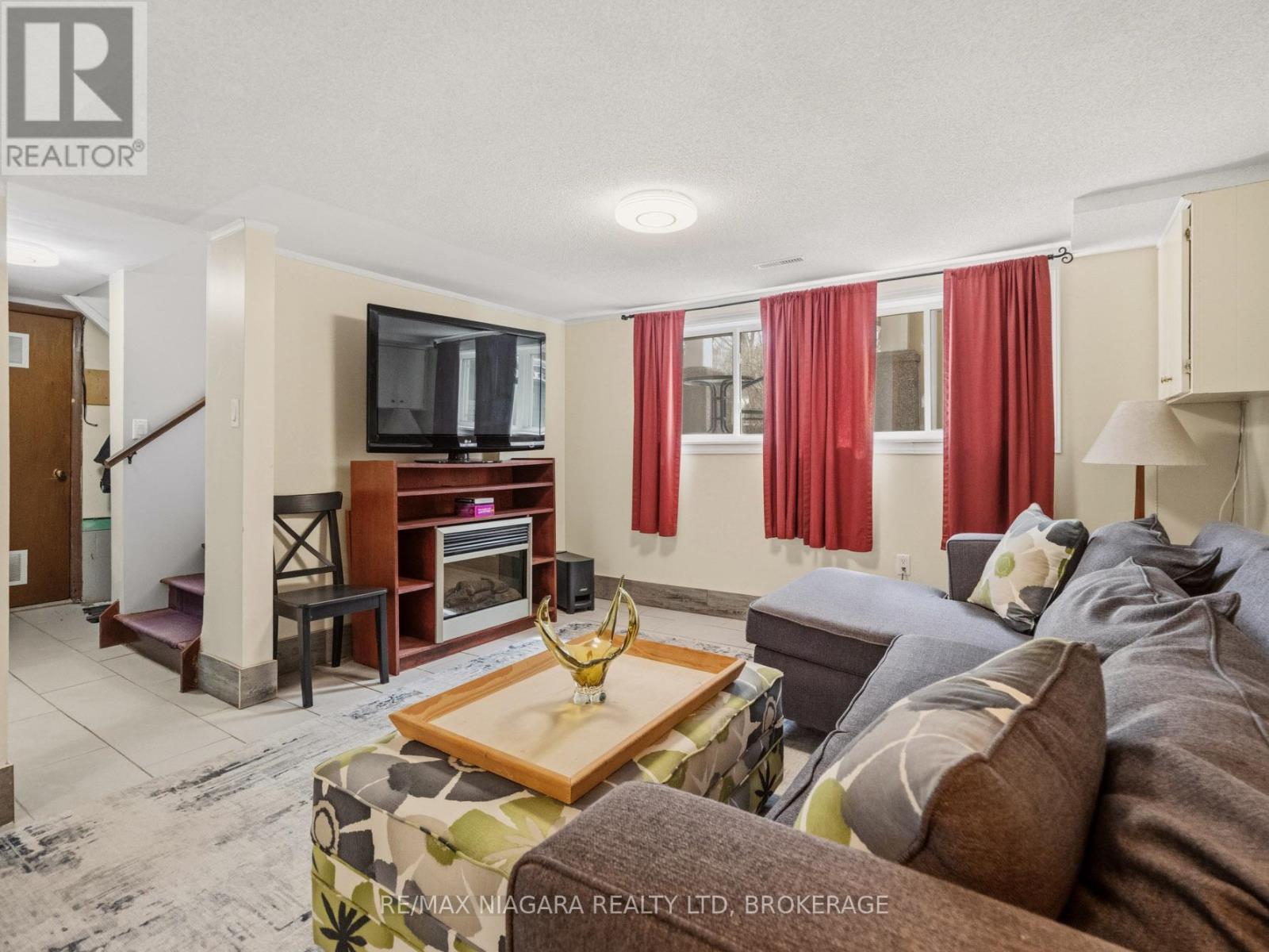 883 Ridge Road N, Fort Erie, Ontario  L0S 1N0 - Photo 23 - X12972946