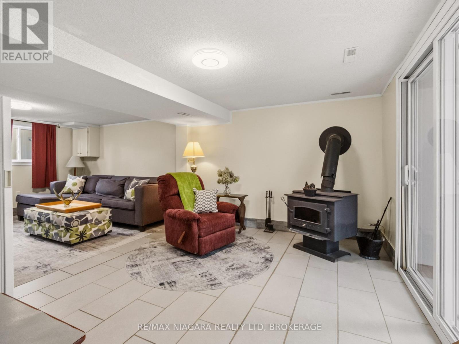 883 Ridge Road N, Fort Erie, Ontario  L0S 1N0 - Photo 27 - X12972946