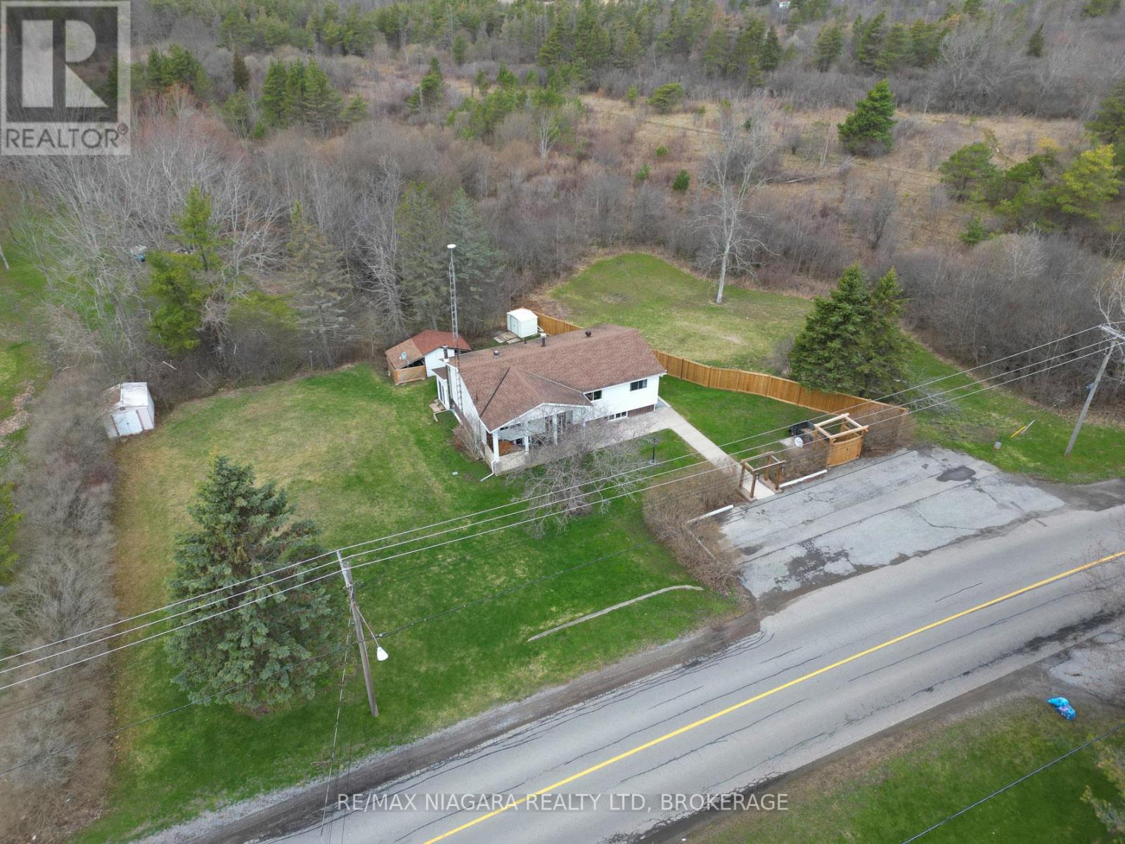 883 Ridge Road N, Fort Erie, Ontario  L0S 1N0 - Photo 42 - X12972946