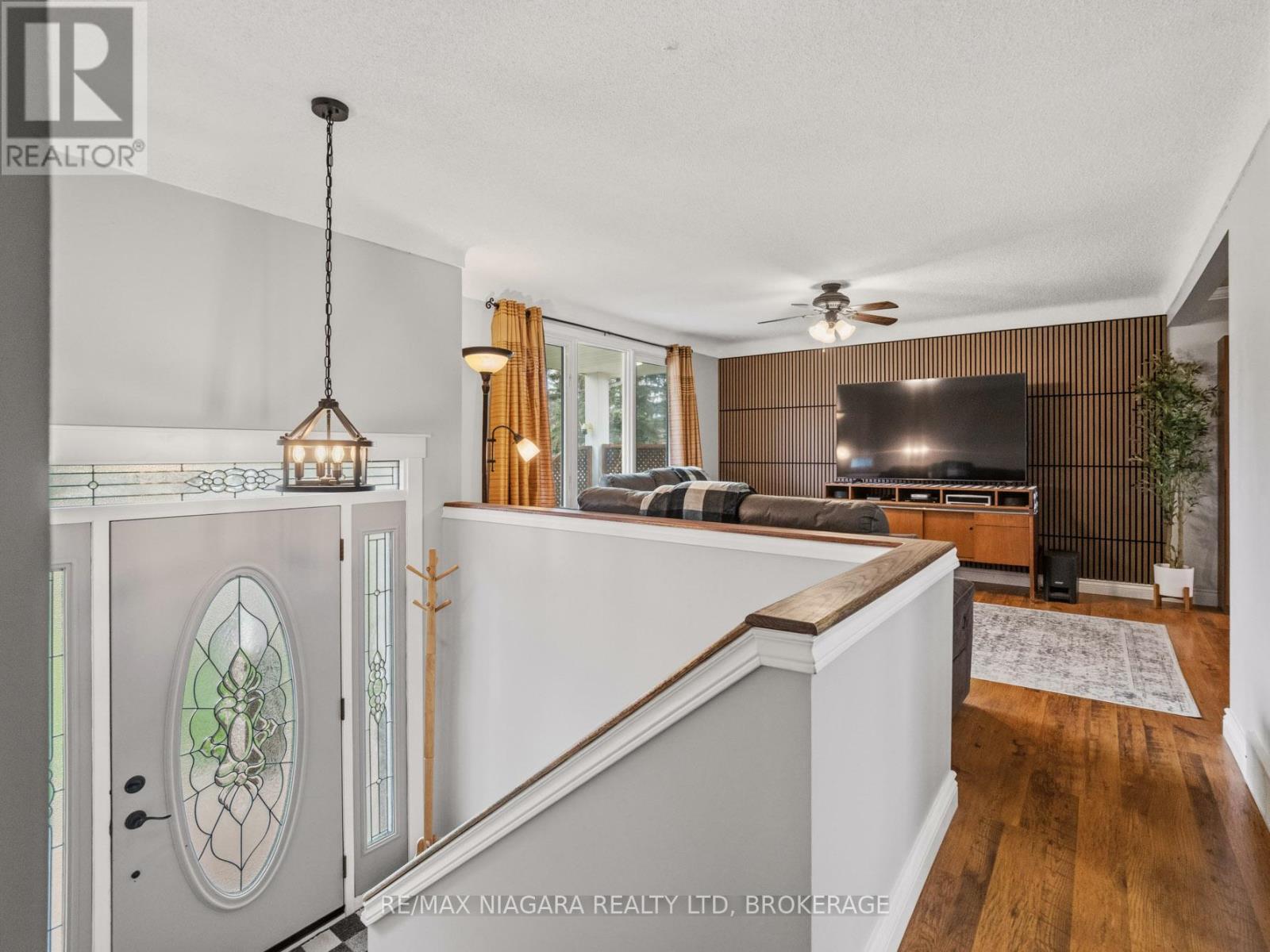 883 Ridge Road N, Fort Erie, Ontario  L0S 1N0 - Photo 6 - X12972946