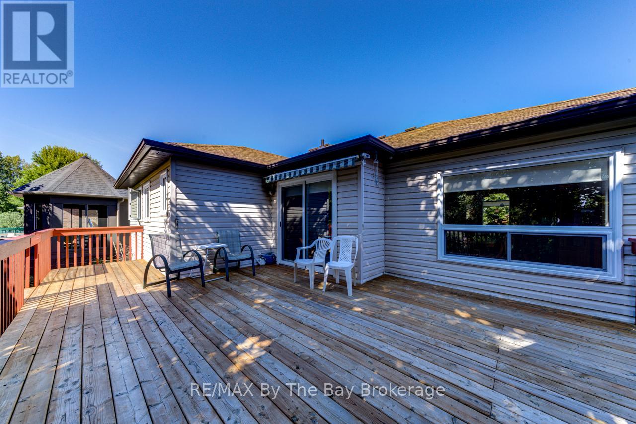 26 Timberland Crescent, Wasaga Beach, Ontario L9Z 1G7 - Photo 22 - S12973102