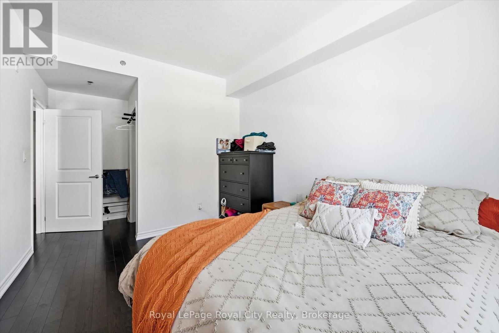 221 - 5317 Upper Middle Road, Burlington, Ontario L7L 0G8 - Photo 17 - W12973126