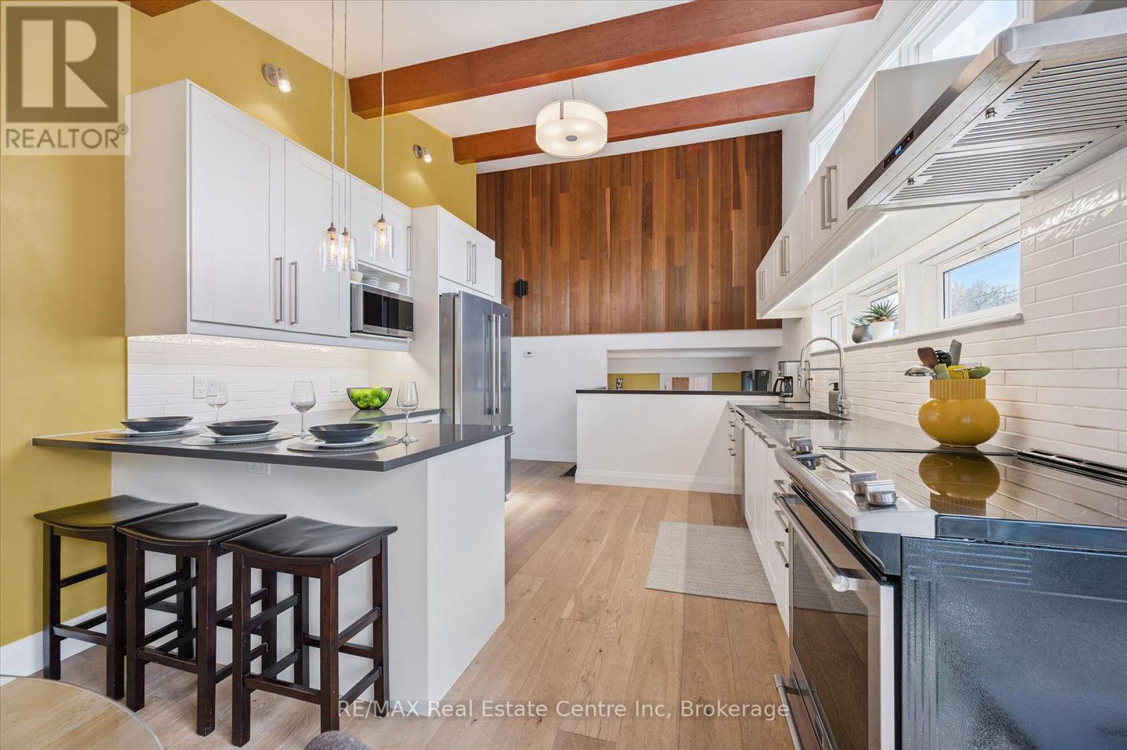 67 Sunnylea Crescent, Guelph (General Hospital), Ontario  N1E 1W3 - Photo 10 - X12973046