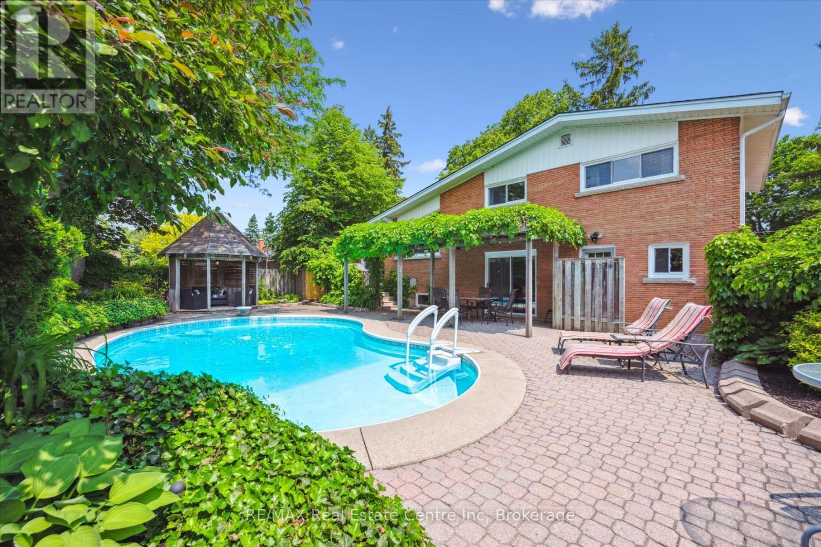 67 Sunnylea Crescent, Guelph (General Hospital), Ontario  N1E 1W3 - Photo 3 - X12973046