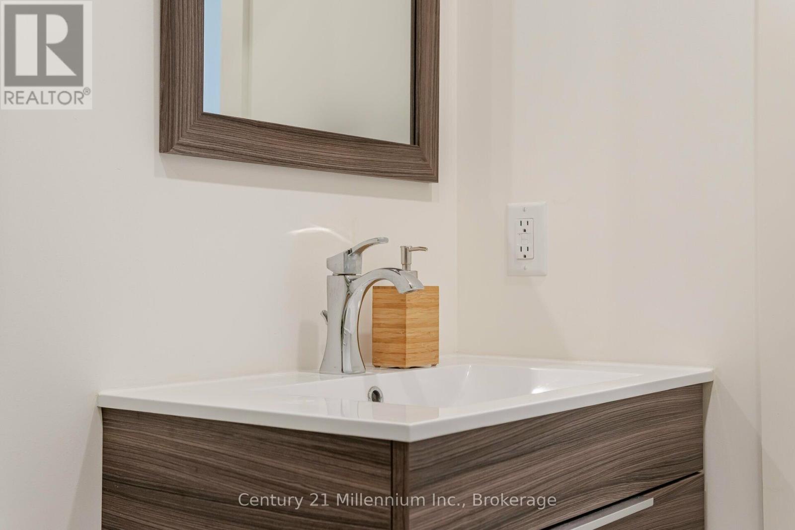 403 - 16 Beckwith Lane, Blue Mountains, Ontario  L9Y 3B6 - Photo 18 - X12973134