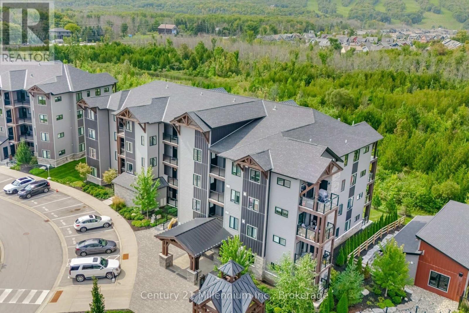 403 - 16 Beckwith Lane, Blue Mountains, Ontario  L9Y 3B6 - Photo 2 - X12973134