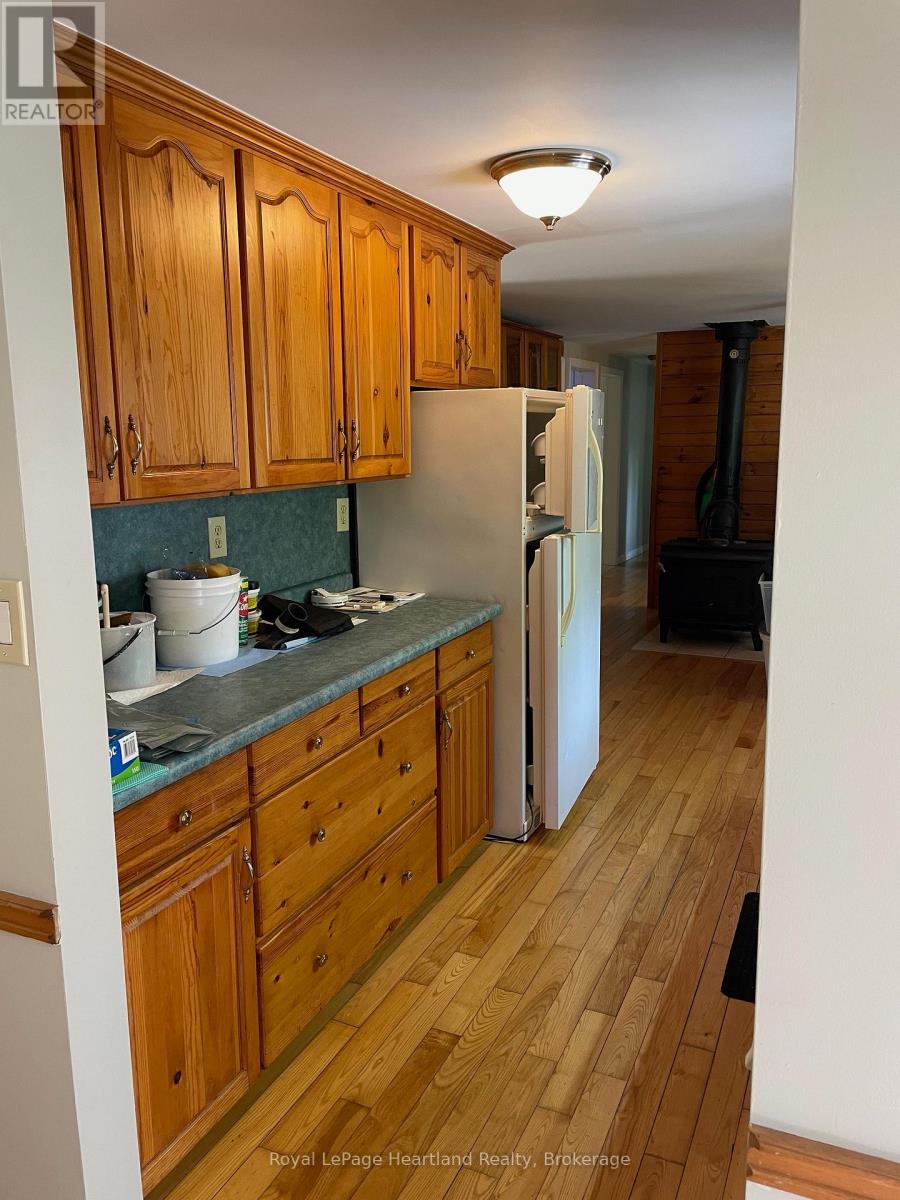 902 White Cedar Dr. - 35791 Bayfield River Road, Central Huron, Ontario  N0M 1G0 - Photo 8 - X12973186