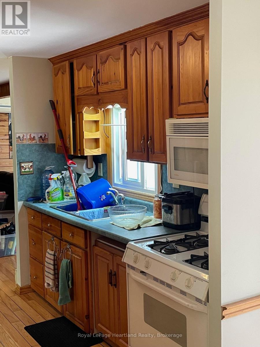 902 White Cedar Dr. - 35791 Bayfield River Road, Central Huron, Ontario  N0M 1G0 - Photo 9 - X12973186