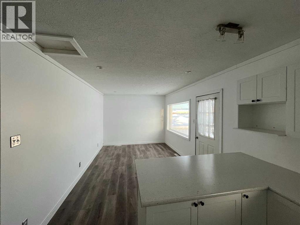 10104 99 Street, High Level, Alberta  T0H 1Z0 - Photo 2 - A2278774