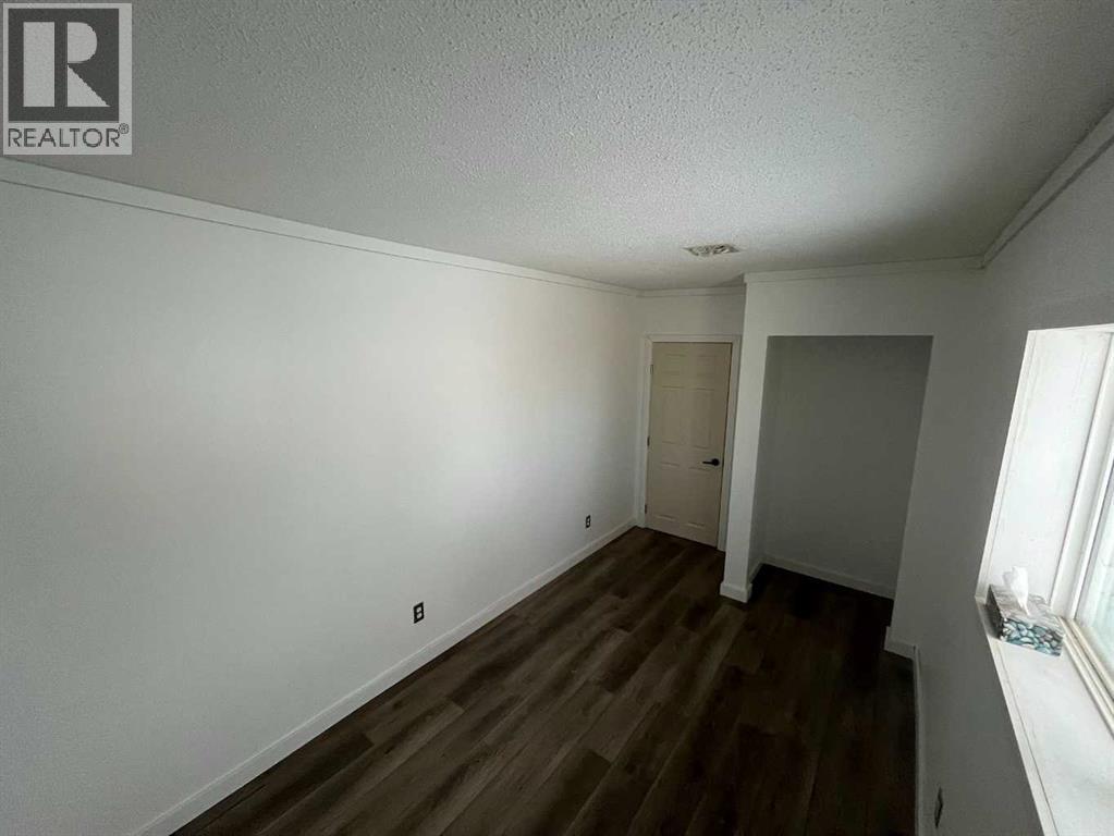 10104 99 Street, High Level, Alberta  T0H 1Z0 - Photo 8 - A2278774