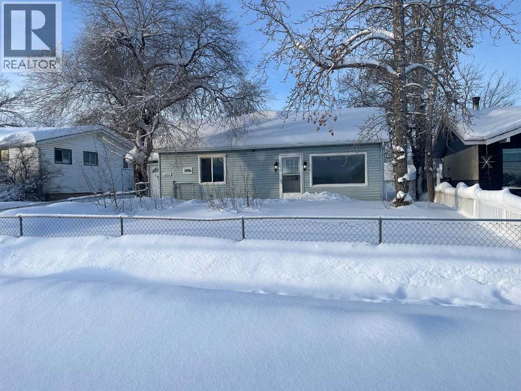 10104 99 Street, High Level, Alberta