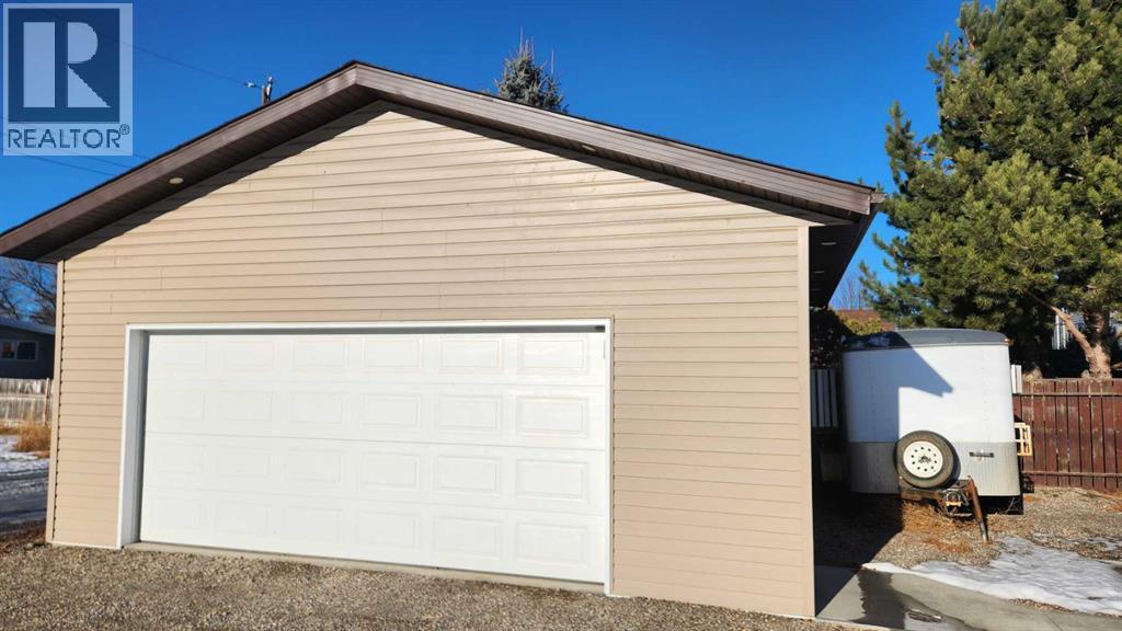 114 15 Street N, Lethbridge, Alberta T1H 2X4 - Photo 5 - A2274178