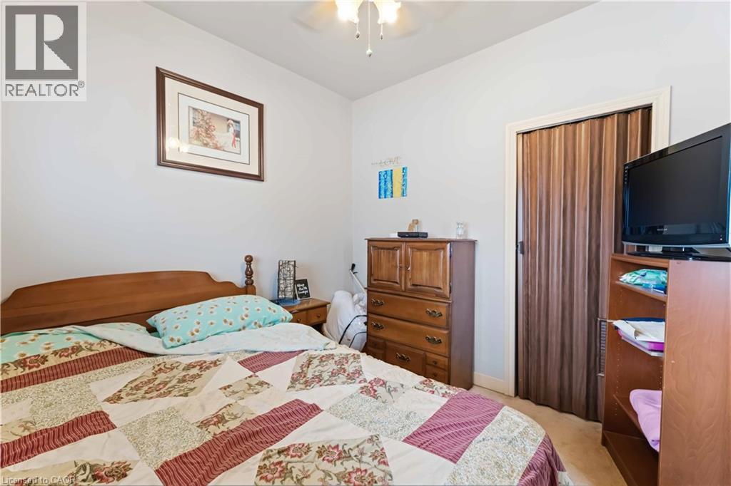 421 Talbot Street, Hamilton, Ontario  L8H 6T6 - Photo 15 - 40811890