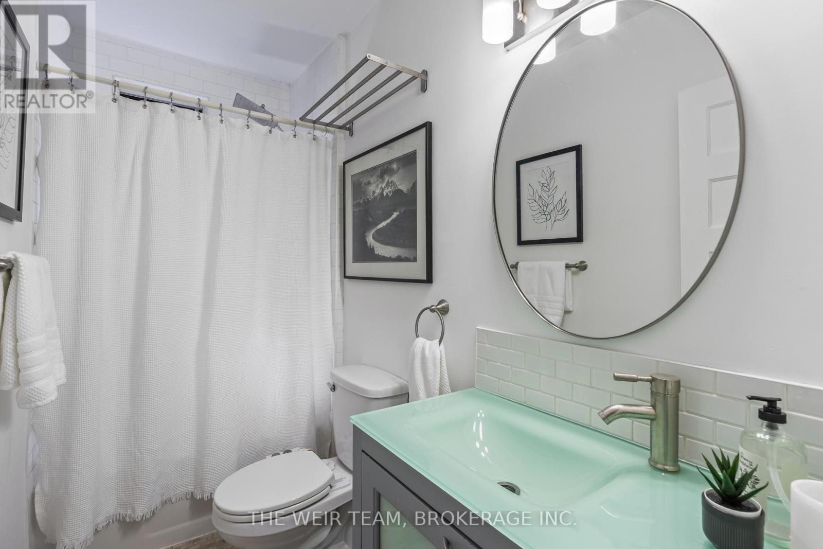 612 Woodbine Avenue, Toronto, Ontario  M4E 2J9 - Photo 19 - E12971888