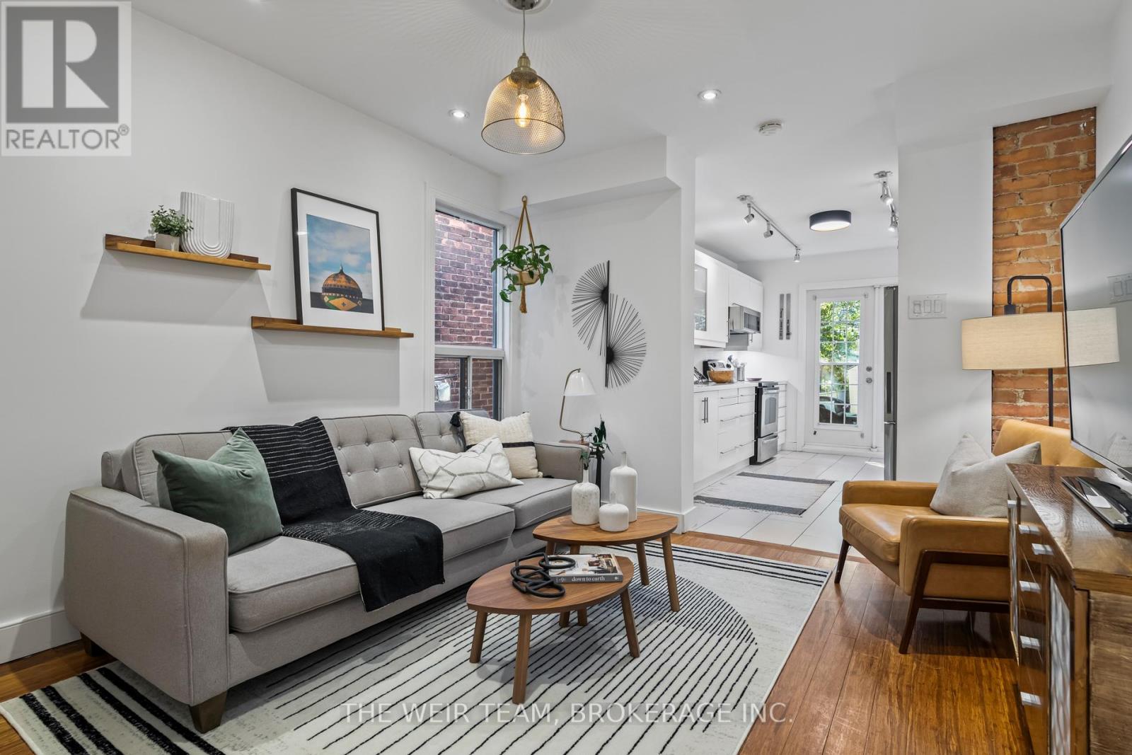 612 Woodbine Avenue, Toronto, Ontario  M4E 2J9 - Photo 5 - E12971888