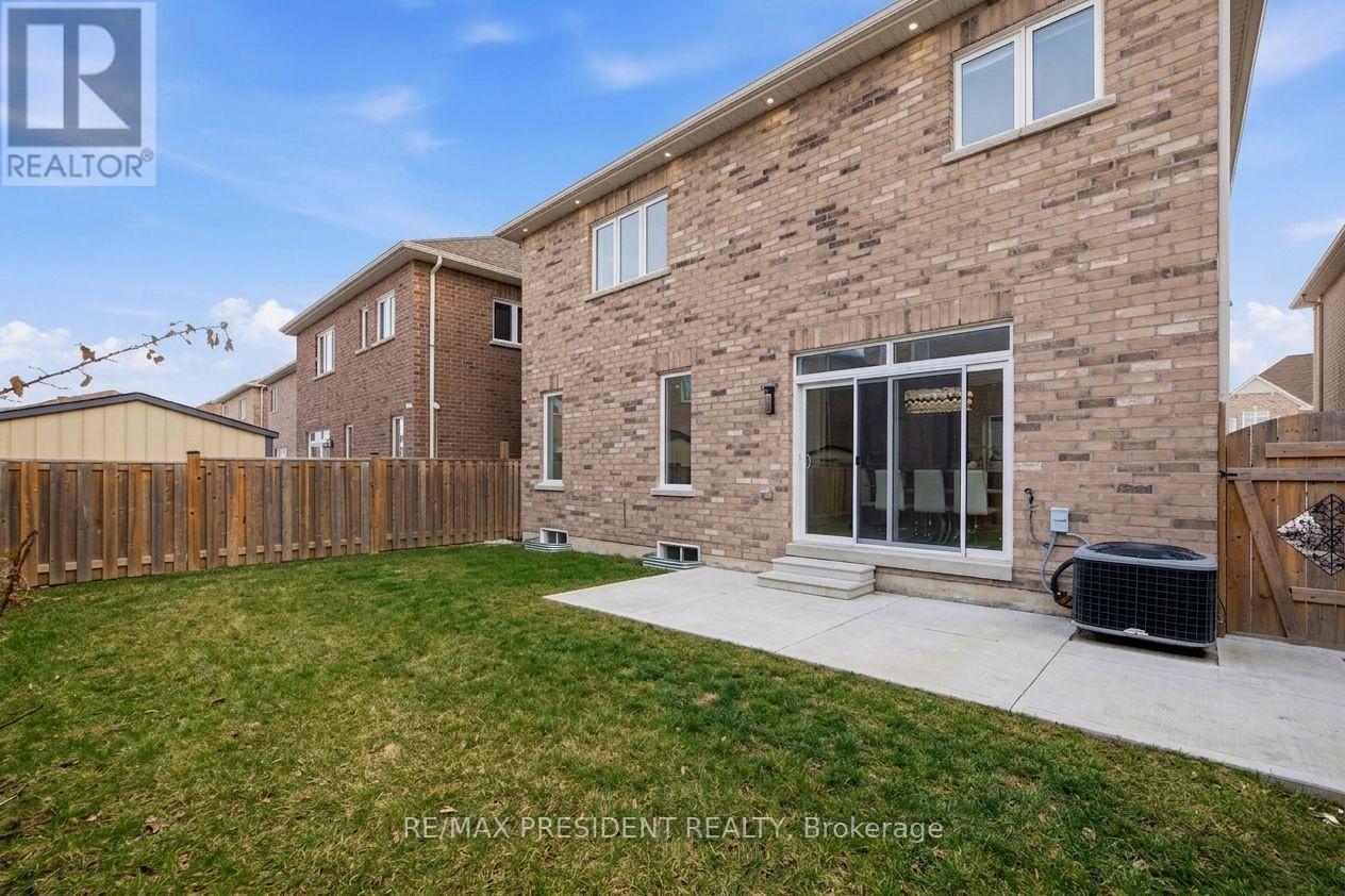 584 Remembrance Road, Brampton, Ontario  L7A 4N2 - Photo 48 - W12931082