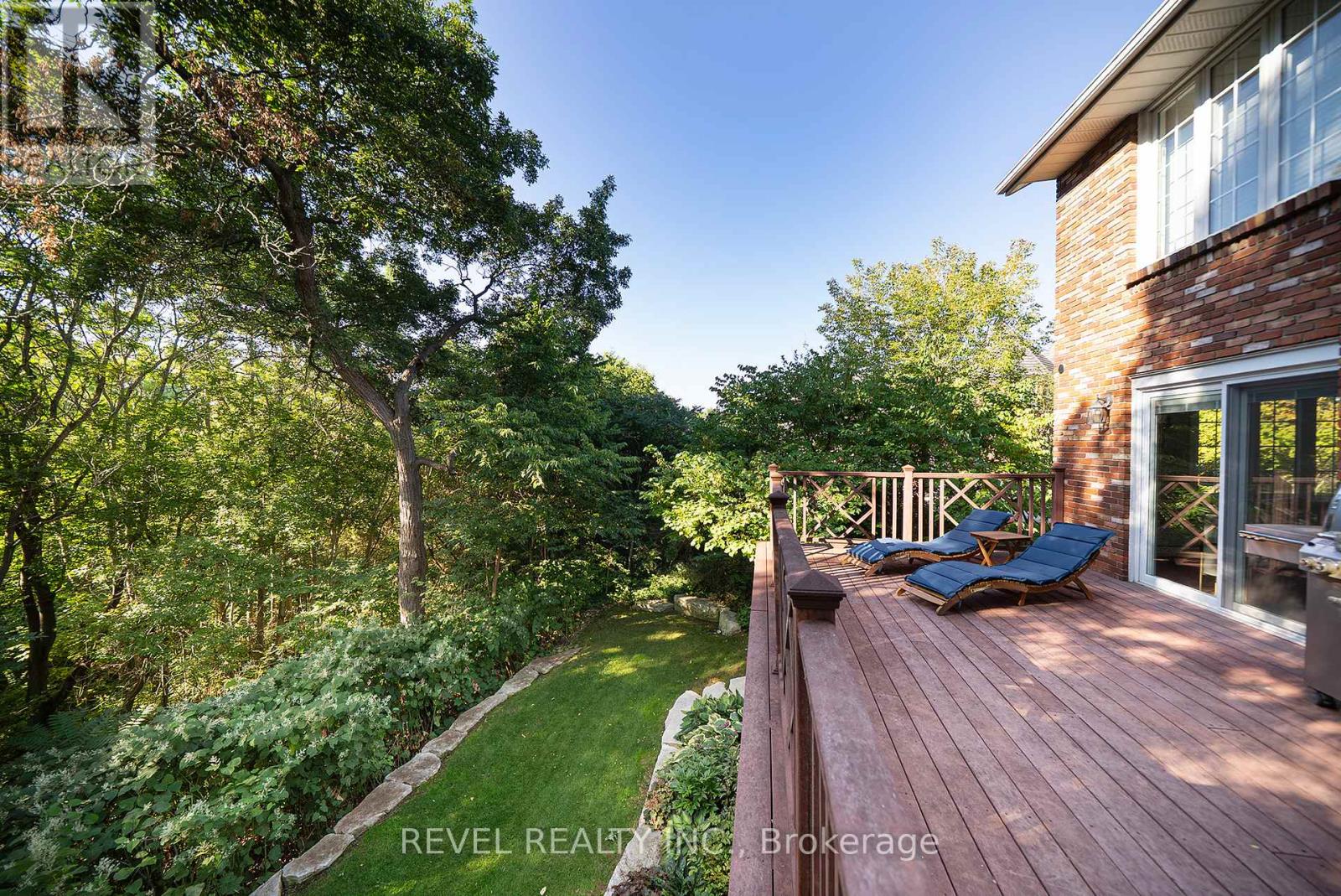 23 Scarfe Gardens, Brantford, Ontario  N3T 6B2 - Photo 18 - X12972070