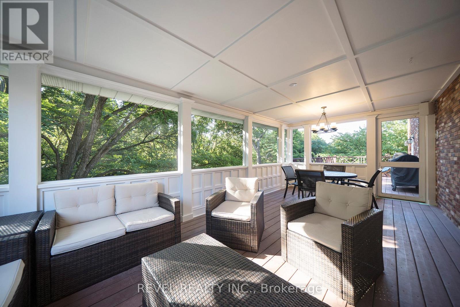 23 Scarfe Gardens, Brantford, Ontario  N3T 6B2 - Photo 14 - X12972070