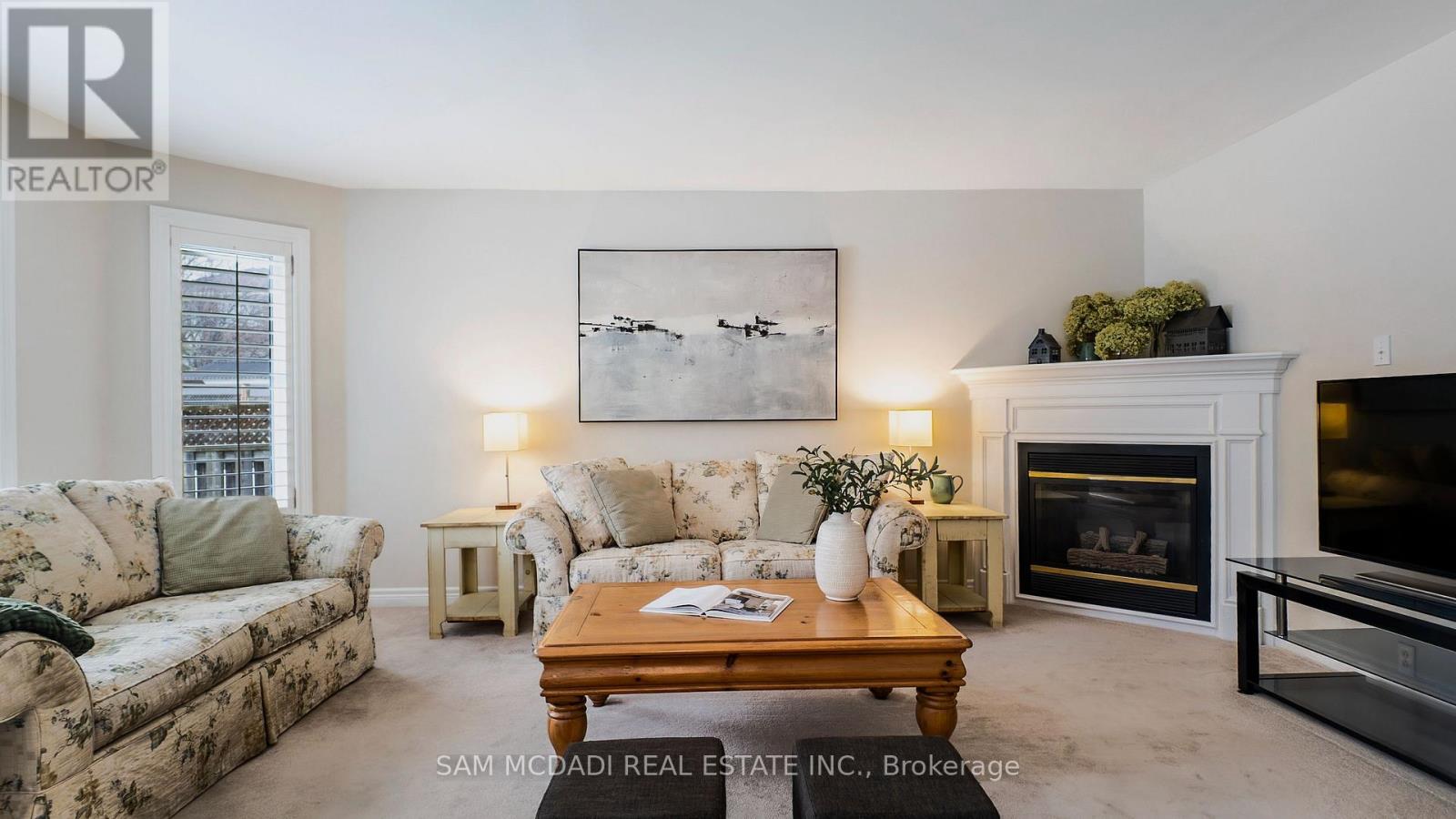 5396 Planter's Wd Court, Mississauga, Ontario  L5M 5V2 - Photo 8 - W12872914