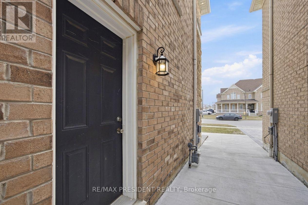 584 Remembrance Road, Brampton, Ontario  L7A 4N2 - Photo 49 - W12931082