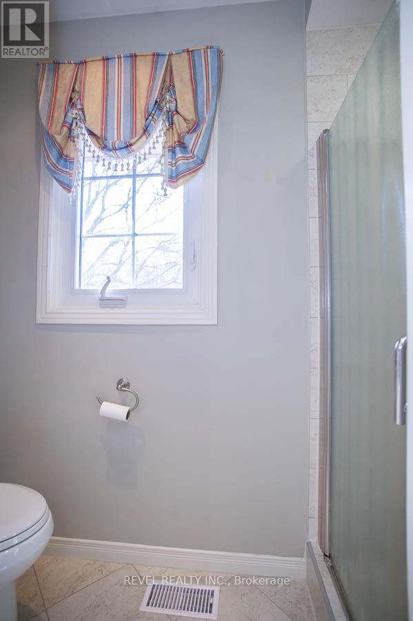 23 Scarfe Gardens, Brantford, Ontario  N3T 6B2 - Photo 28 - X12972070