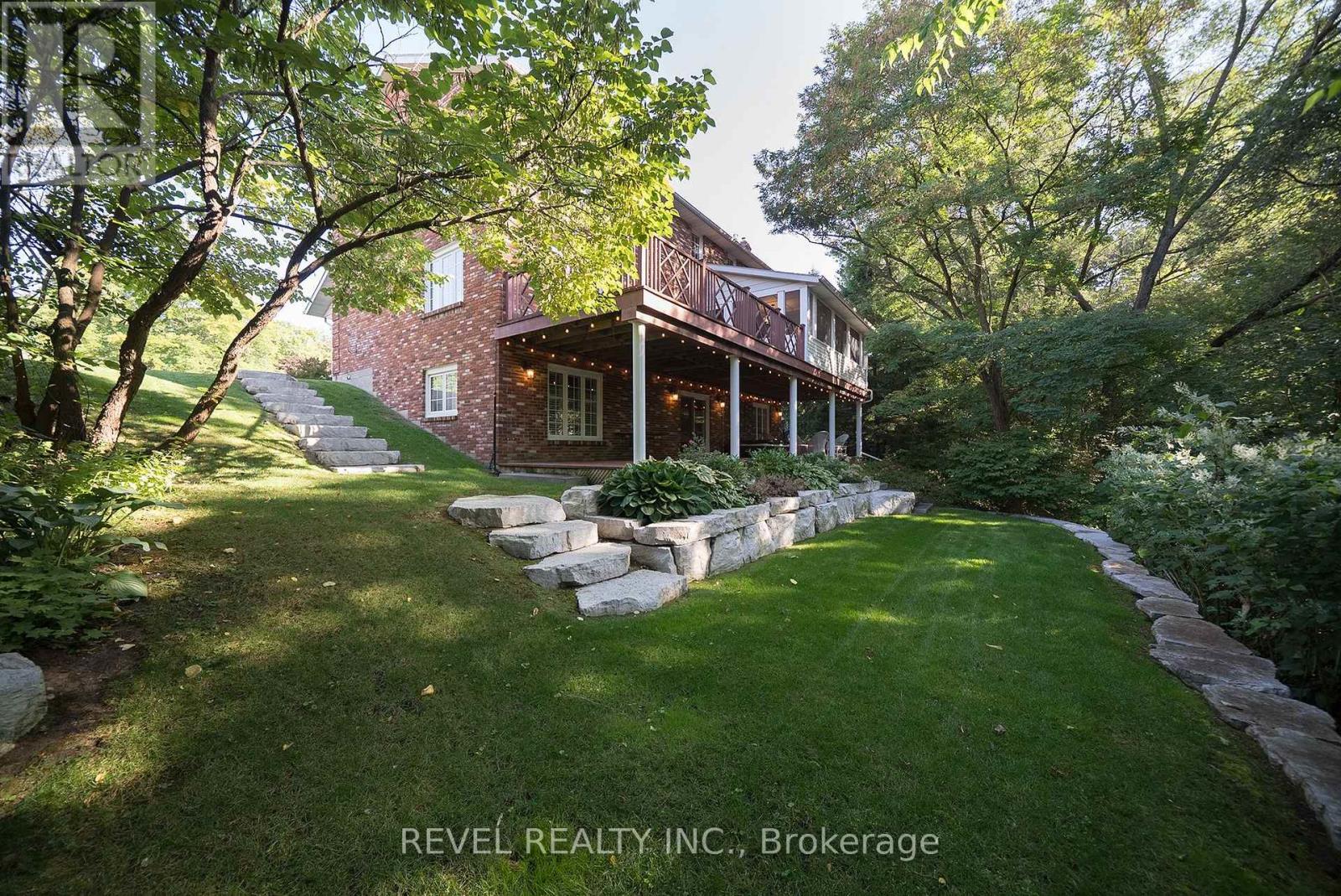 23 Scarfe Gardens, Brantford, Ontario  N3T 6B2 - Photo 44 - X12972070