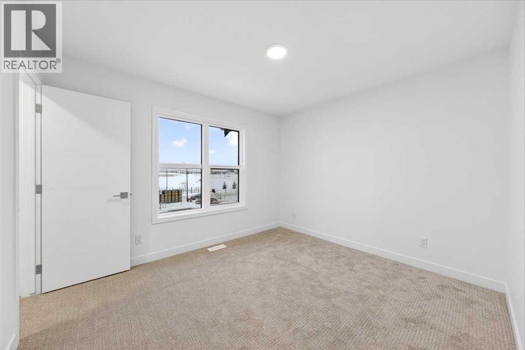 90 Heirloom Passage Se, Calgary, Alberta  T3S 0K1 - Photo 16 - A2295920