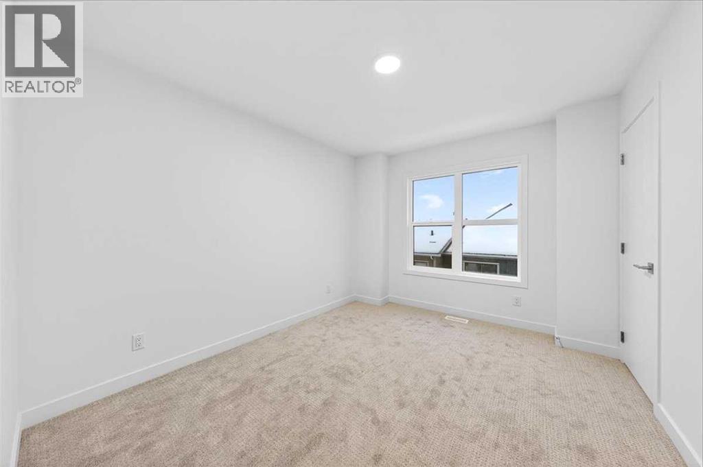 90 Heirloom Passage Se, Calgary, Alberta  T3S 0K1 - Photo 20 - A2295920