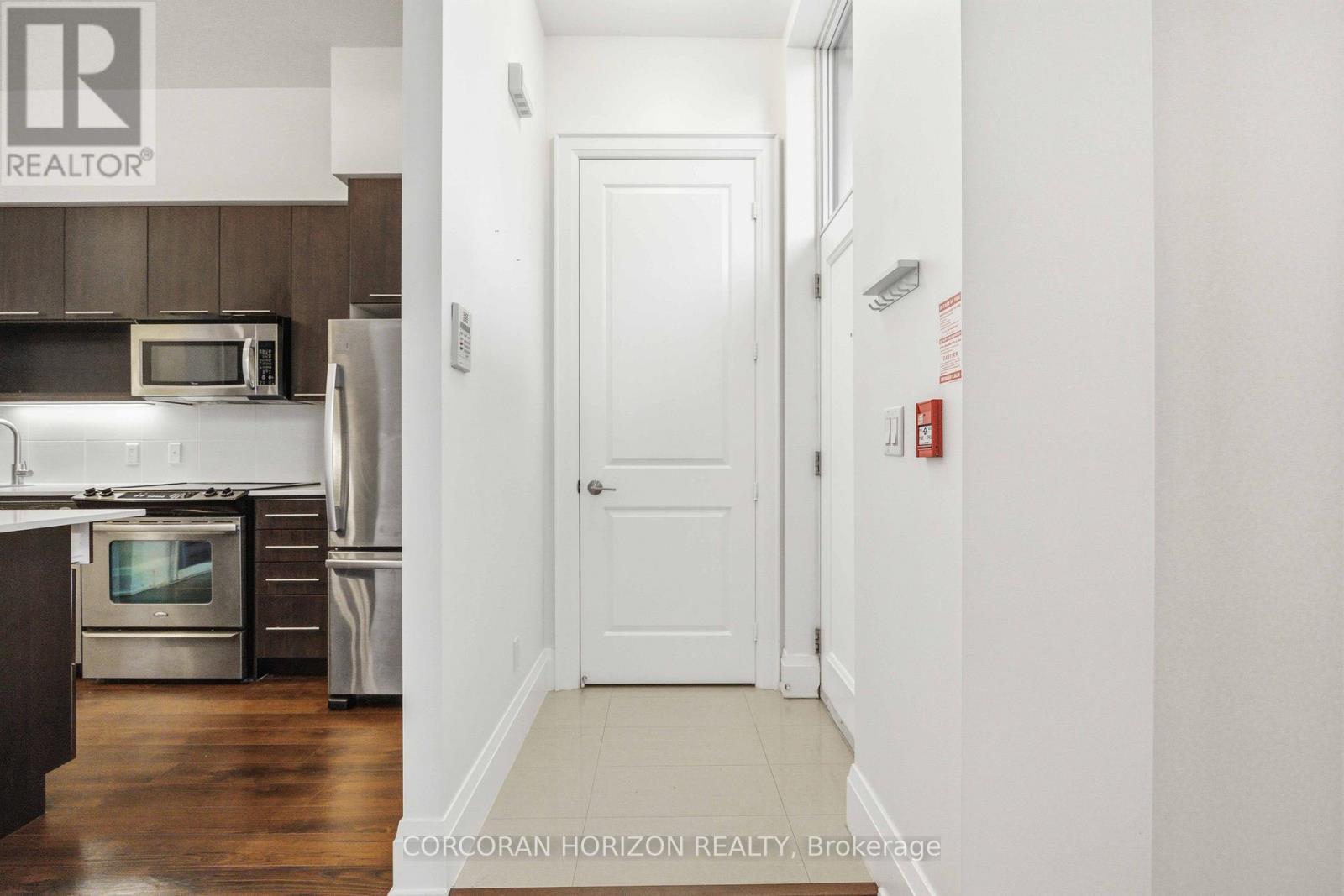 L003 - 100 Harrison Garden Boulevard, Toronto, Ontario  M2N 0C2 - Photo 2 - C12972940