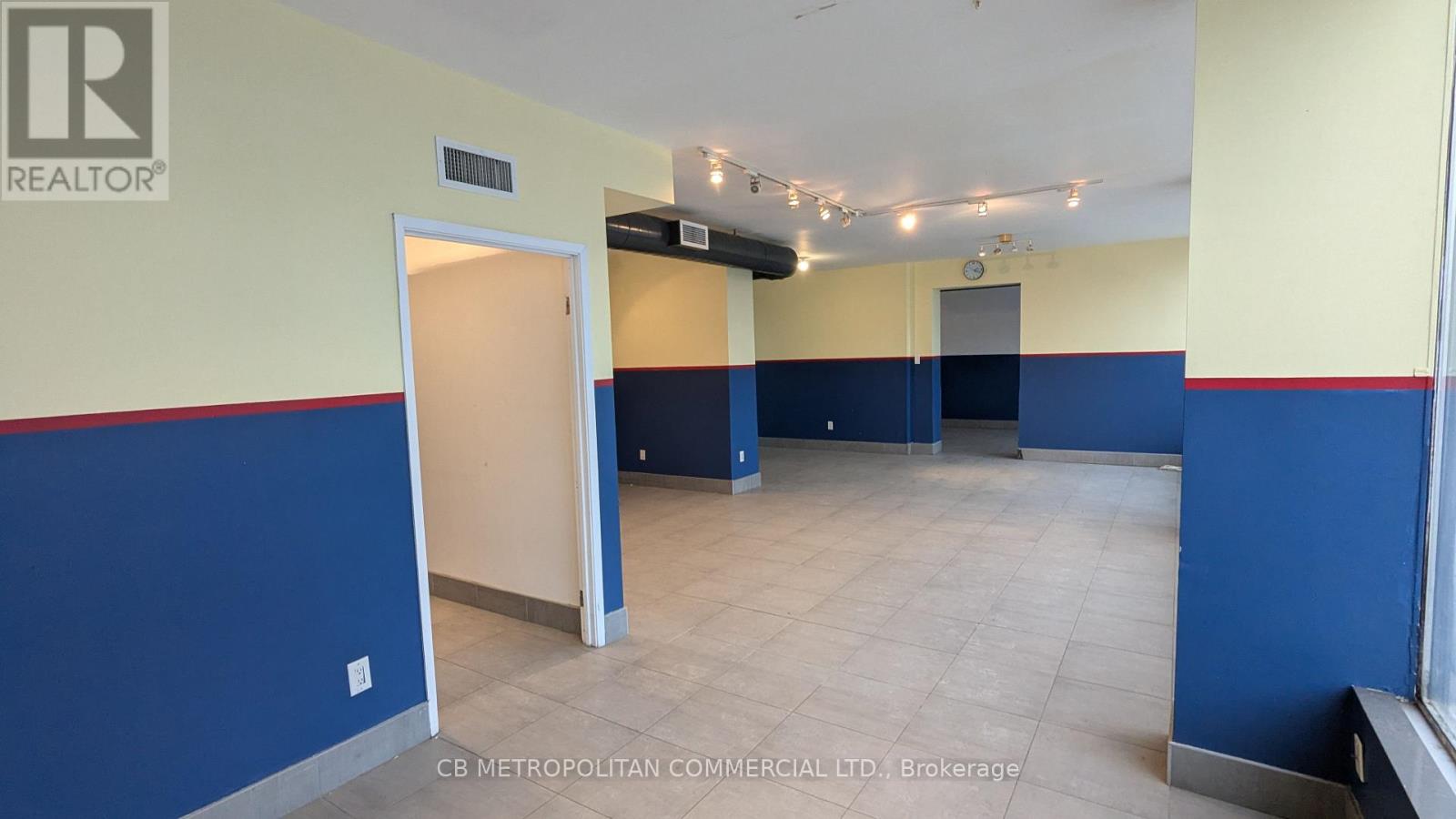 215 Queen Street, Toronto, Ontario  M5A 1S2 - Photo 3 - C12973000