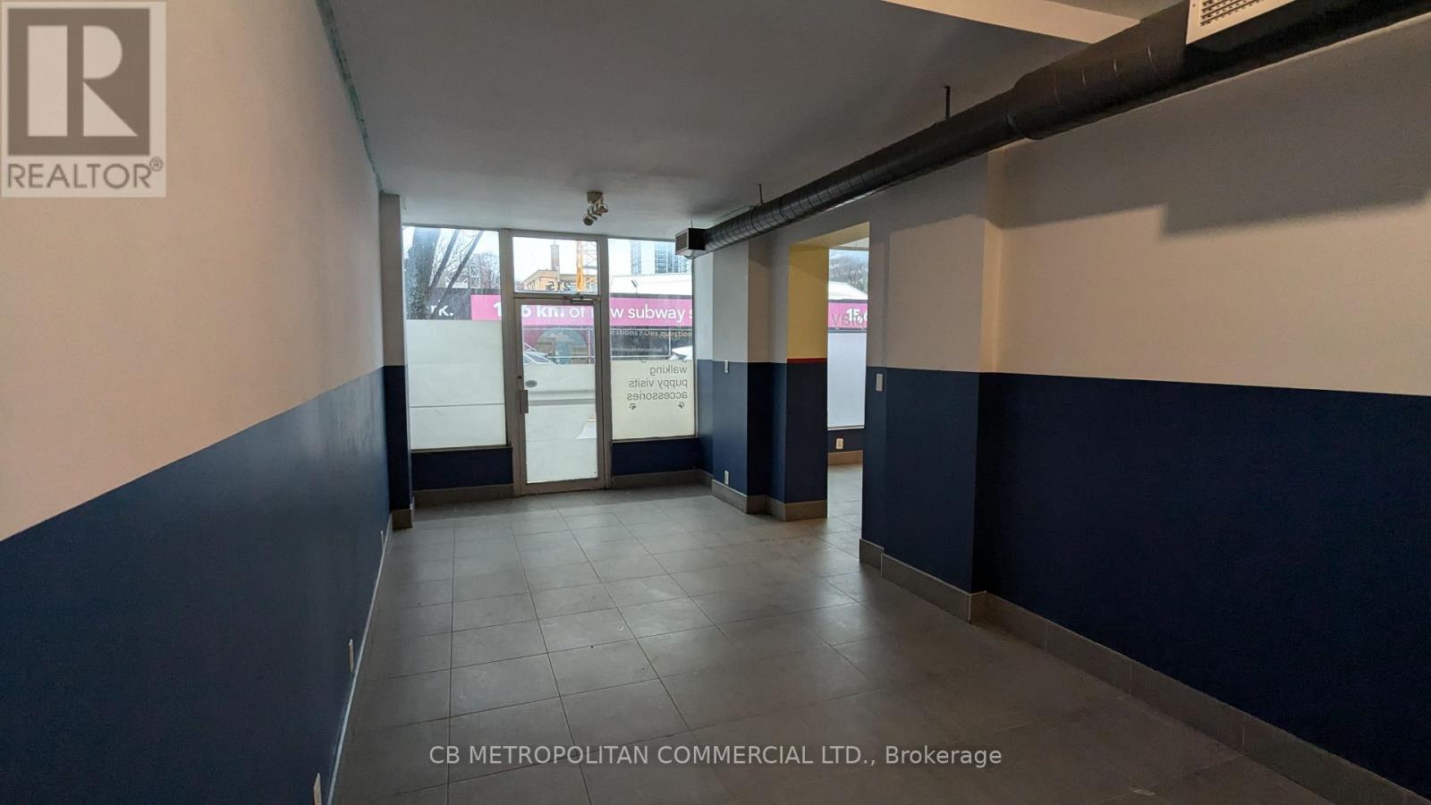 215 Queen Street, Toronto, Ontario  M5A 1S2 - Photo 5 - C12973000