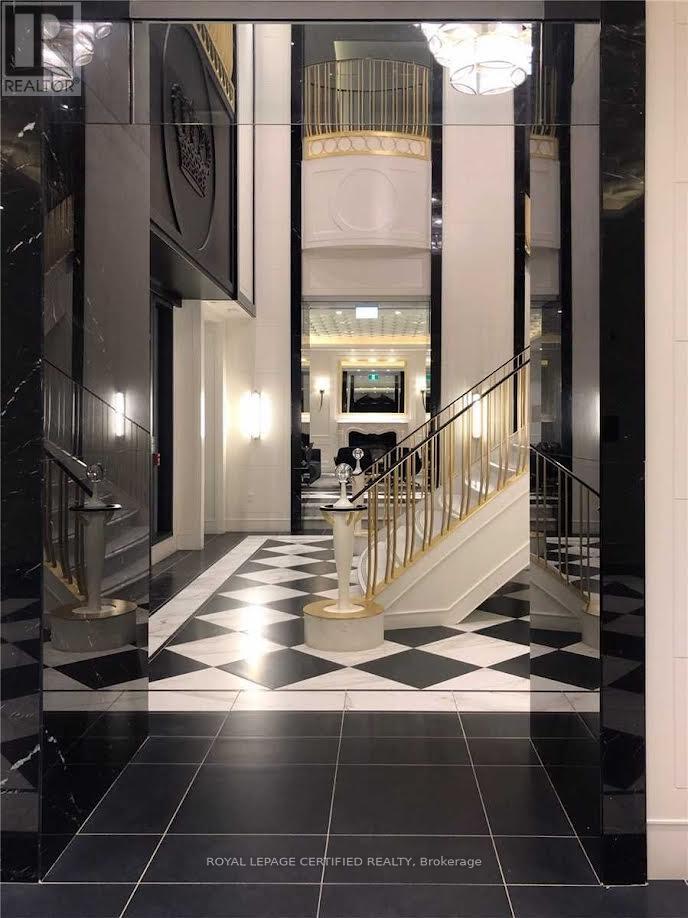 1718 - 955 Bay Street, Toronto, Ontario  M5S 2A2 - Photo 2 - C12973010