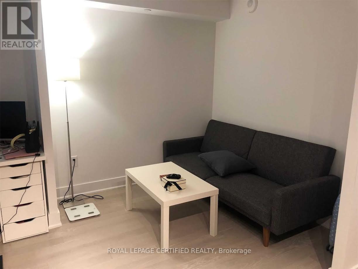 1718 - 955 Bay Street, Toronto, Ontario  M5S 2A2 - Photo 8 - C12973010